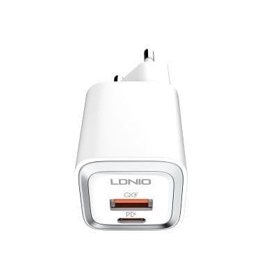 LDNIO A2318M 20W Fast Charging Adapter