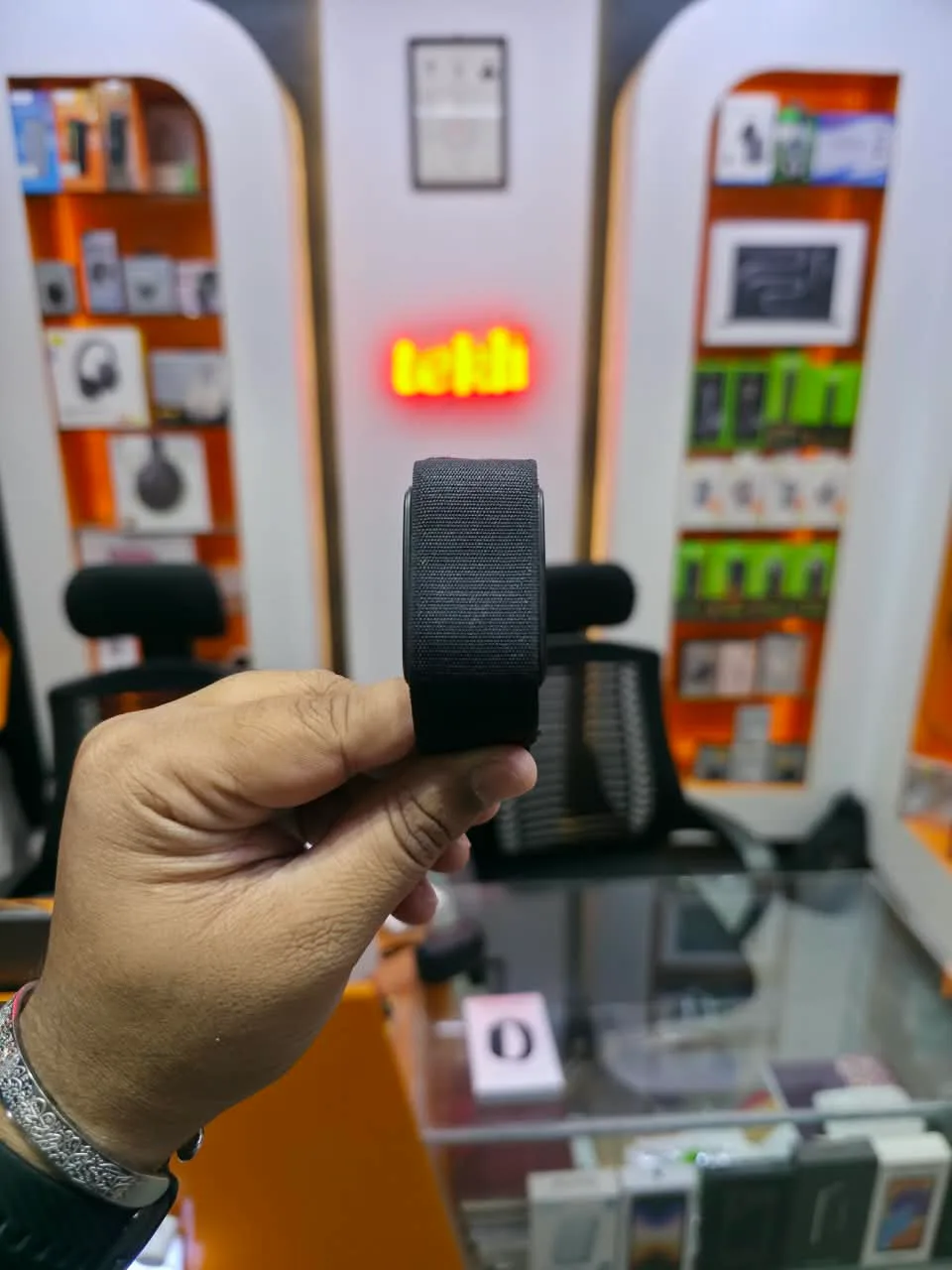 Black Shark PURELOOP Screenless Fitness Tracker - Image 4