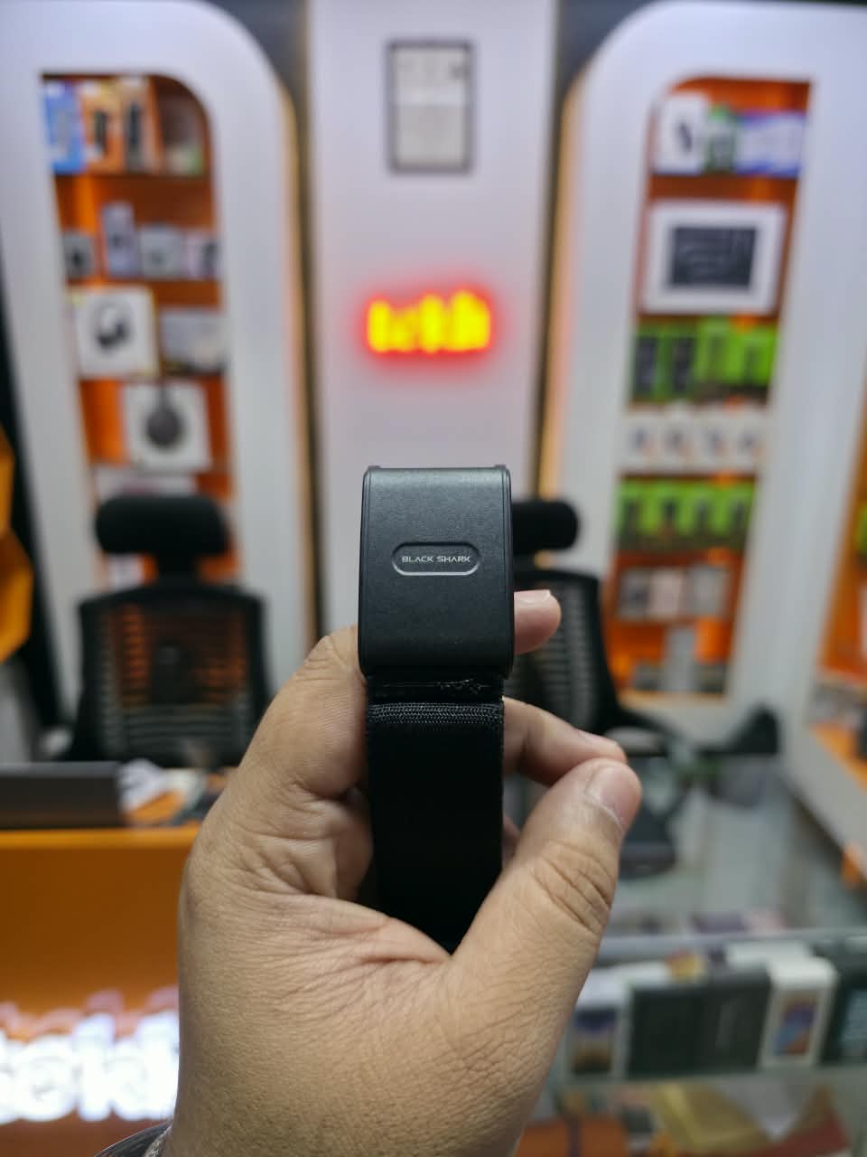 Black Shark PURELOOP Screenless Fitness Tracker - Image 3