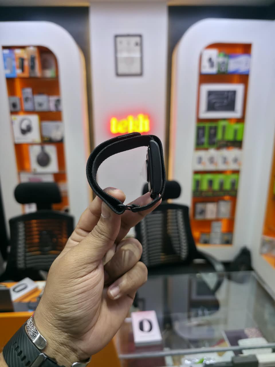 Black Shark PURELOOP Screenless Fitness Tracker - Image 2